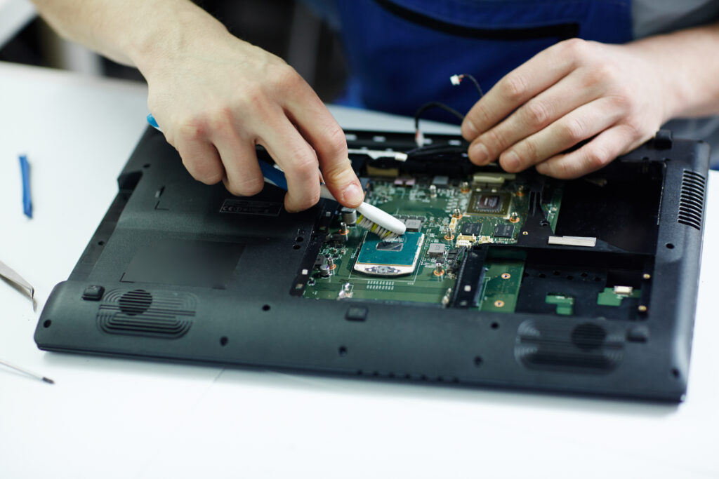 hp and dell laptop repair in Jamshedpur